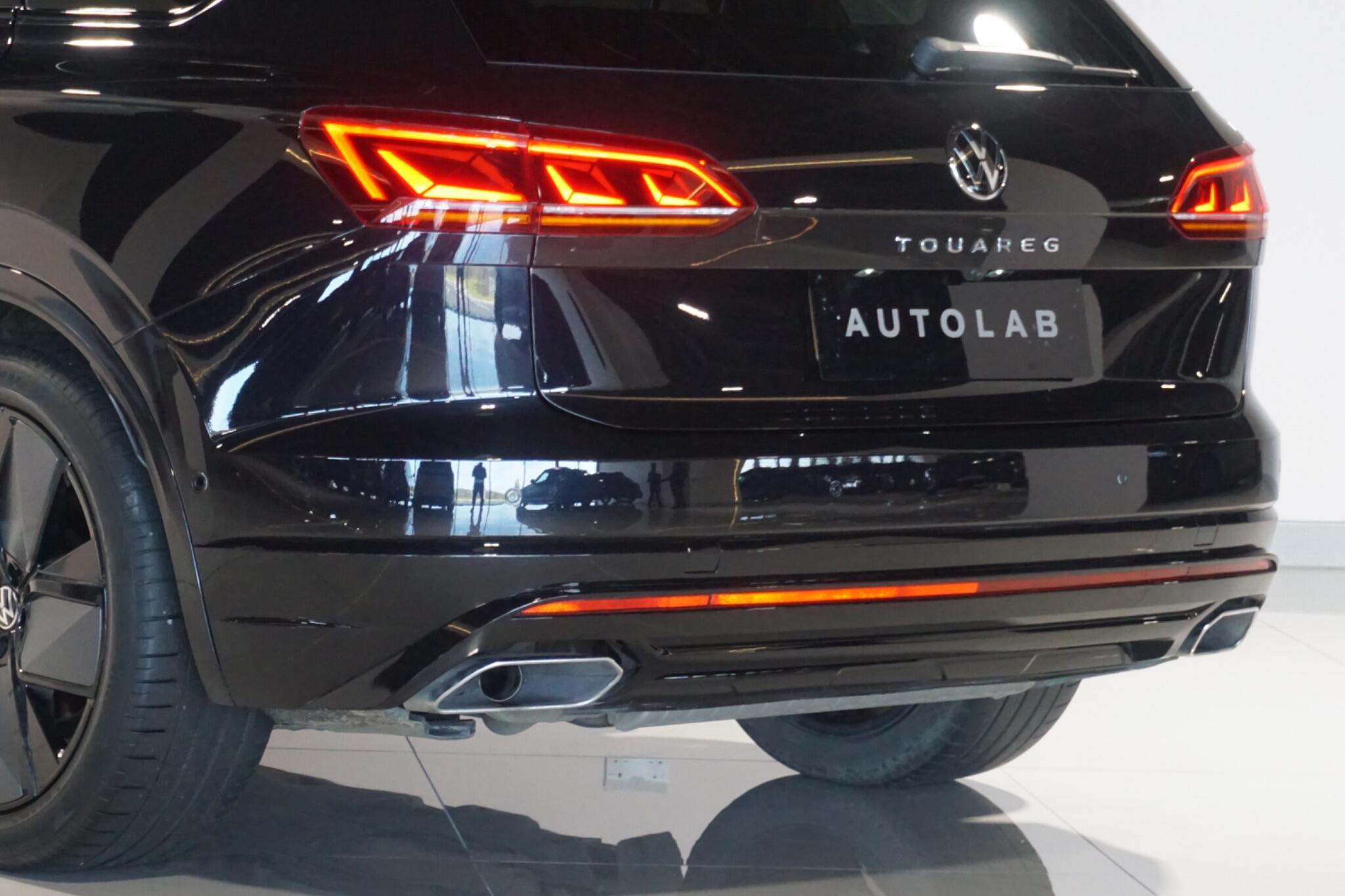 Volkswagen Touareg 3.0 TDI V6 Black Edition SUV 5dr Diesel Tiptronic 4Motion Euro 6 (s/s) (286 ps)